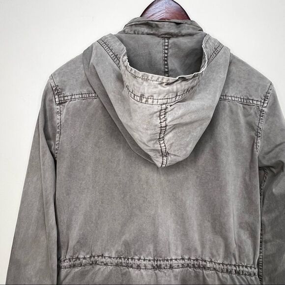 Aritzia Talula Trooper Grey Black Utility Jacket Size XS Military Neutral - Picture 3 of 12